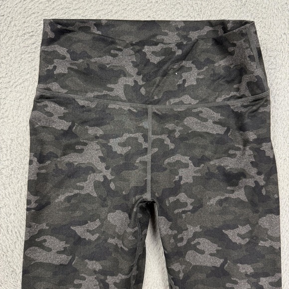 Fabletics Leggings Womens Small Black Gray Camo Powerhold High Waisted 7/8 Yoga - Picture 2 of 12